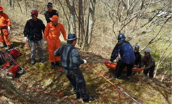 山岳遭難救助活動の様子