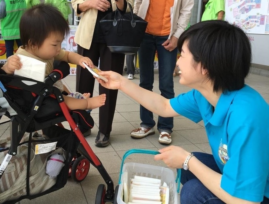 イオンモールでの啓発活動の様子