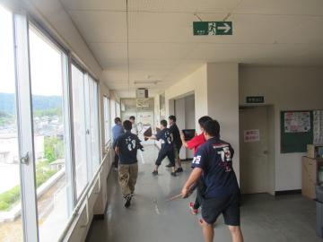三郷北小学校での訓練状況2