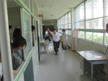河合第二小学校での訓練状況3