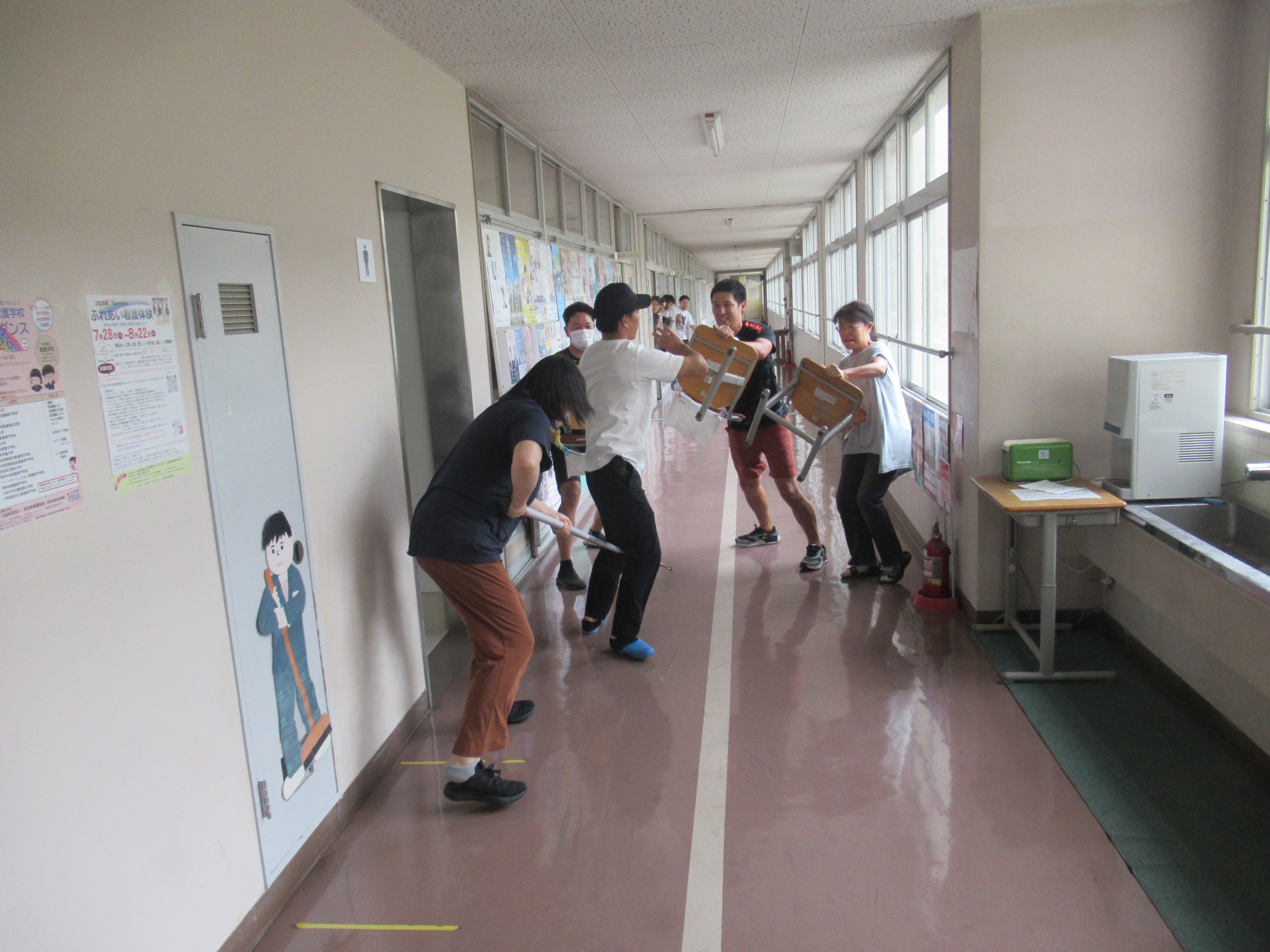 上牧第二中学校での不審者侵入対応訓練8