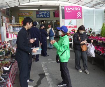 取材を受ける様子