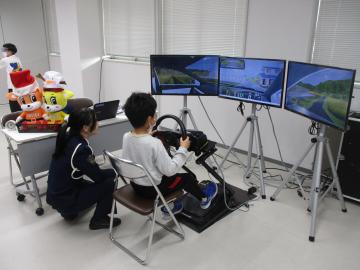 シミュレーター