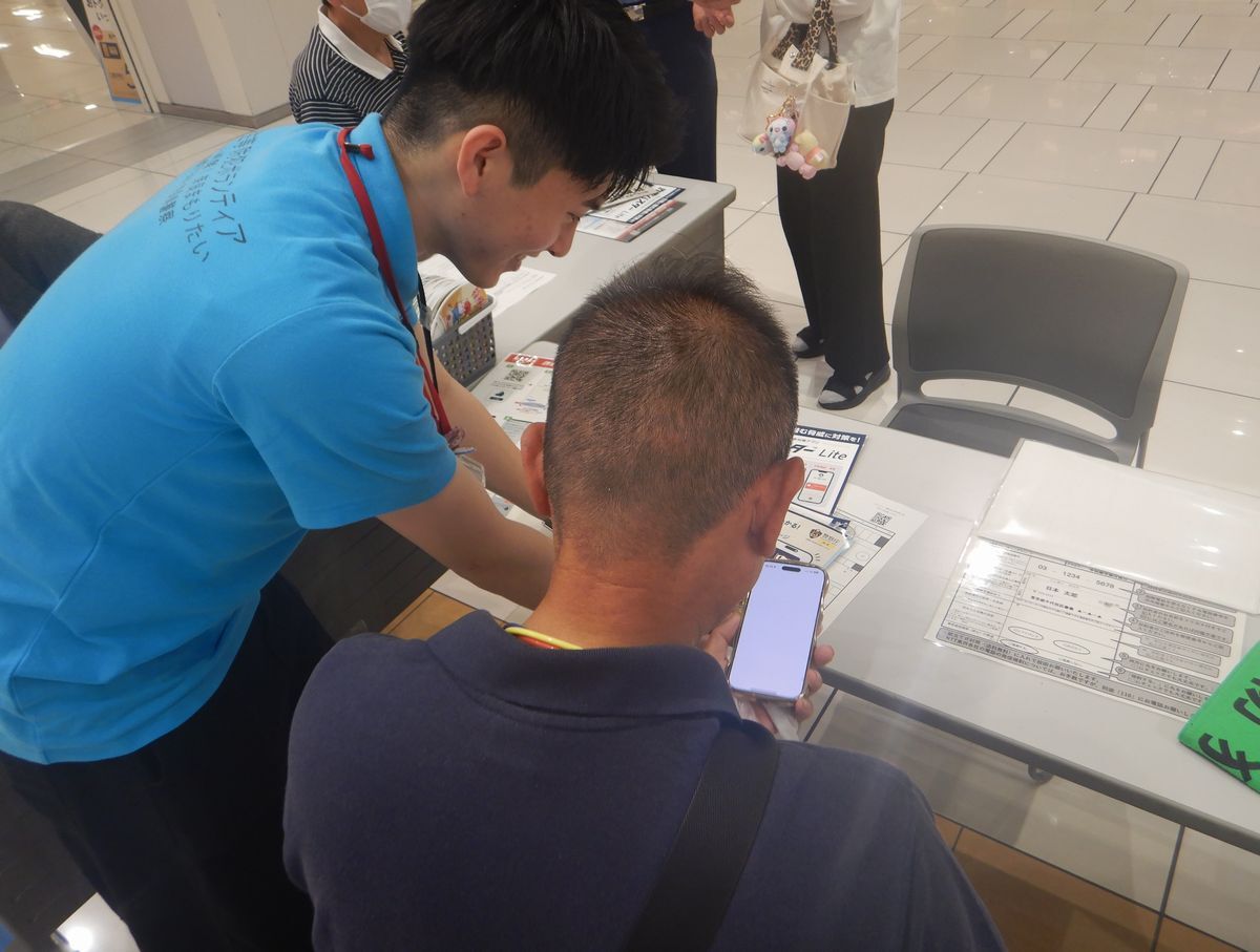 イオンモール大和郡山での特殊詐欺啓発活動のようす5